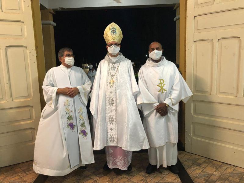 Bispo visita a cidade de Guaraci