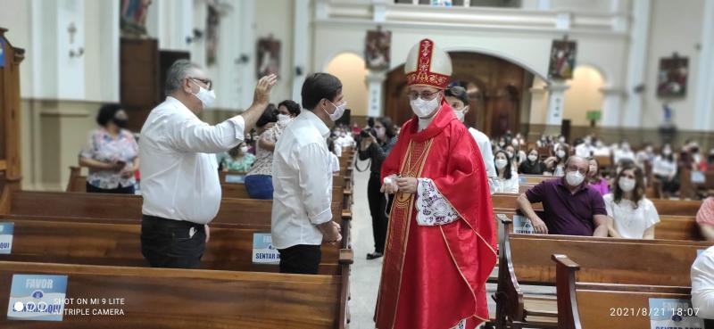 Santuário Nossa Senhora Aparecida de Arapongas celebra o Sacramento da Crisma para mais de 180 jovens