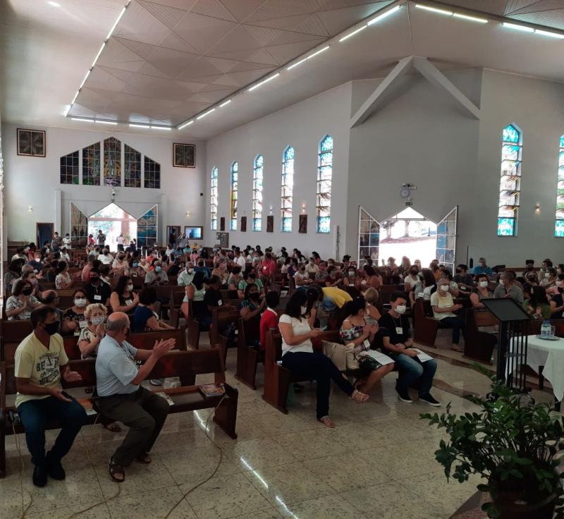 Paróquias de Ivaiporã promovem Escola de Liturgia