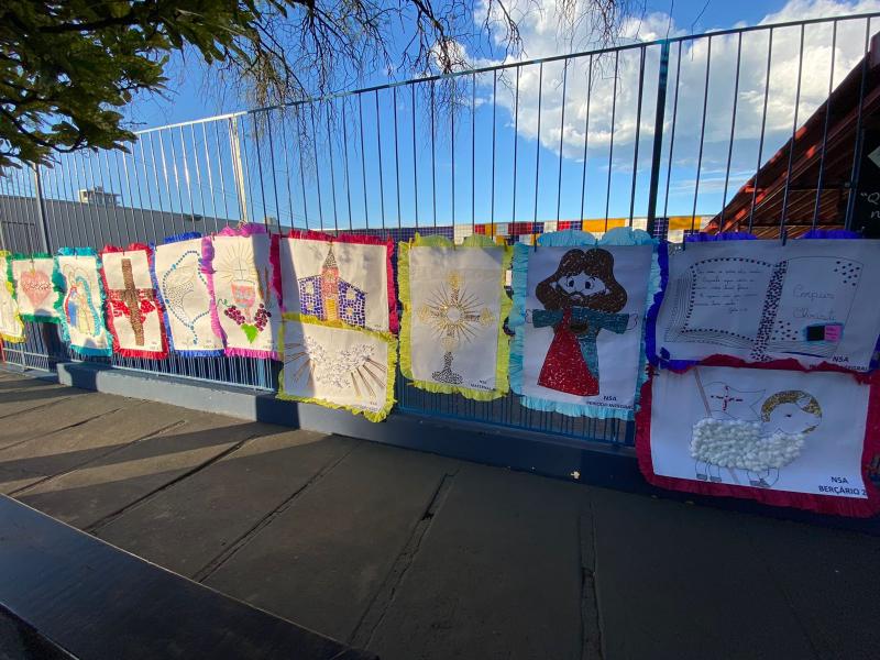 Escola Nossa Senhora da Alegria em Apucarana realiza exposição 