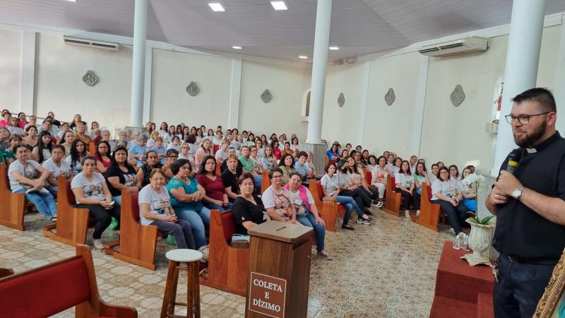 O movimento das Mães Intercessoras, se reuniu para um momento de oração e espiritualidade