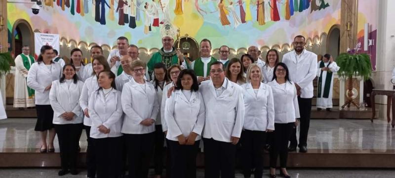 Decanato de Apucarana realizou a instituição de novos ministros da Eucaristia 