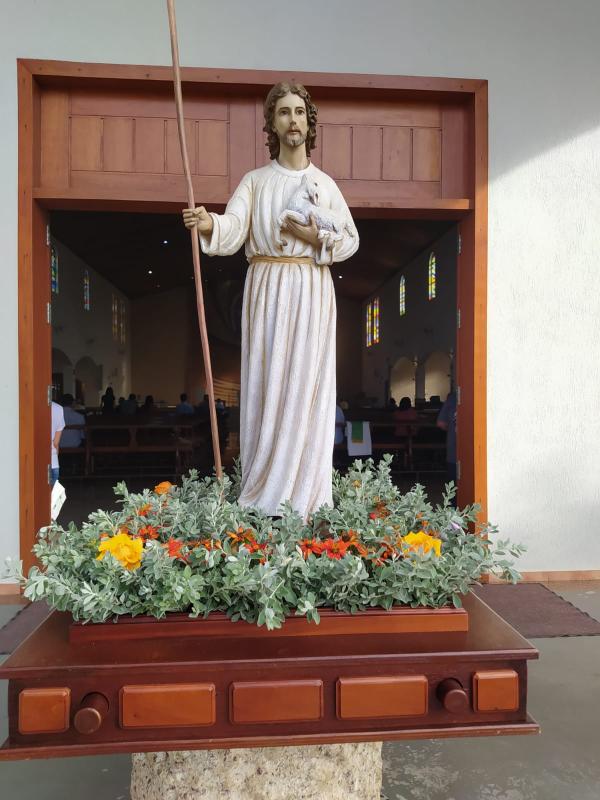 “Corações ardentes, pés a caminho