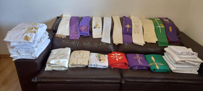 Os diáconos arrecadaram paramentos e alfaias para Humaitá no Amazonas