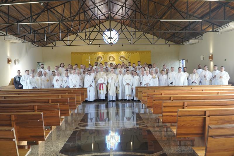 Missa de encerramento marca o retiro do clero da diocese de Apucarana