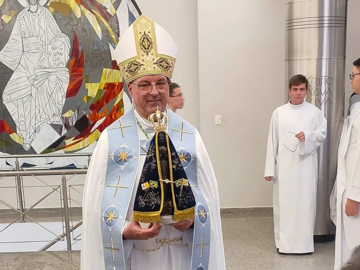 Dom Carlos celebrou o 7º dia da Novena de N. Srª Aparecida, no Santuário Nacional em Aparecida