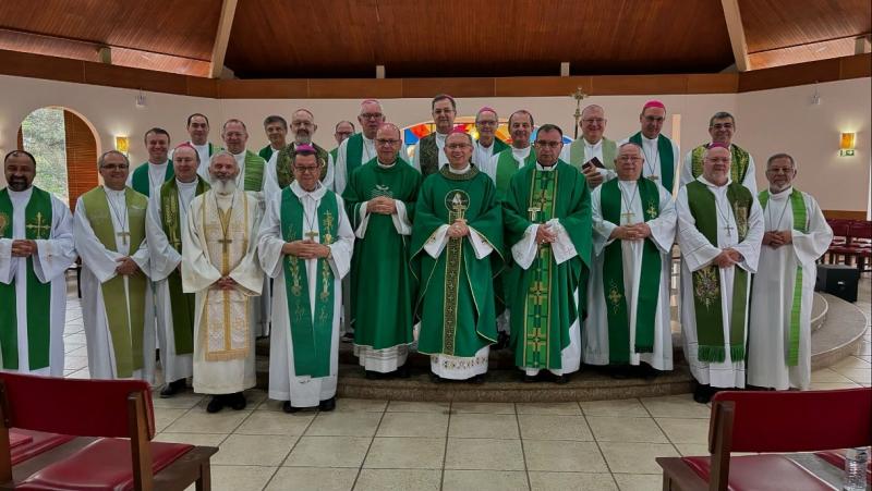 Bispos do PR se reúnem em Francisco Beltrão