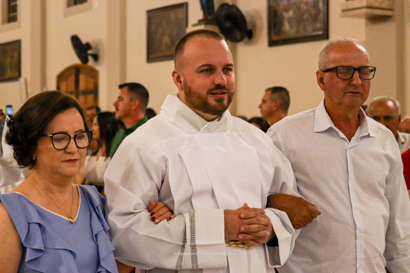 Neo Diácono Cleber Vais Araujo