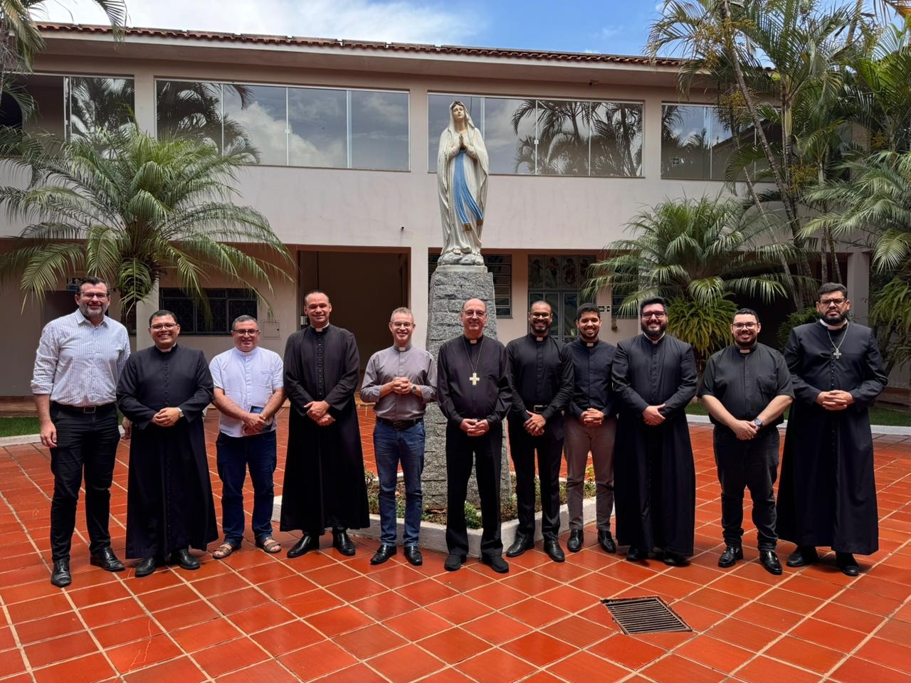 Encontro do Bispo com os Padres Assessores
