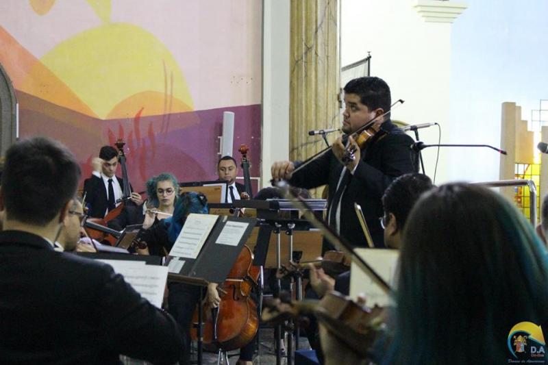Orquestra Filarmônica da UniCesumar se apresenta na Catedral Nossa Senhora de Lourdes 