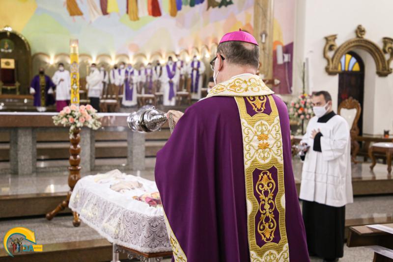 Missa de corpo presente do Padre Egídio 