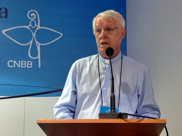 Papa será corajoso na Exortação sobre a família, diz bispo