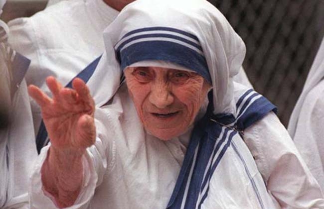 Papa anuncia data de canonização de Madre Teresa