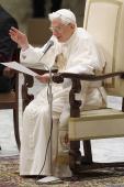 Bento XVI: devemos confiar em Deus, renovando a fé na sua presença e aç&#227;o na história