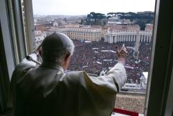 Bento XVI no último Angelus : &#8220;N&#227;o abandono a Igreja&#8221;