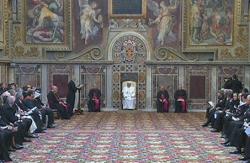 \"Lutar contra a pobreza, tanto material como espiritual\" - Papa Francisco ao Corpo Diplomático acr