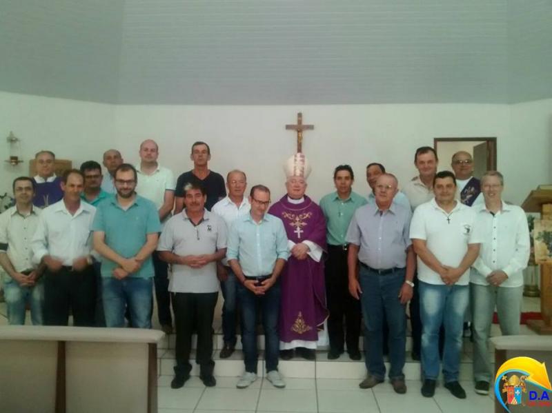 Bispo conduz retiro com os diáconos da diocese