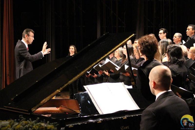 Maestro Adenor será mais uma vez o regente do tradicional concerto de Páscoa